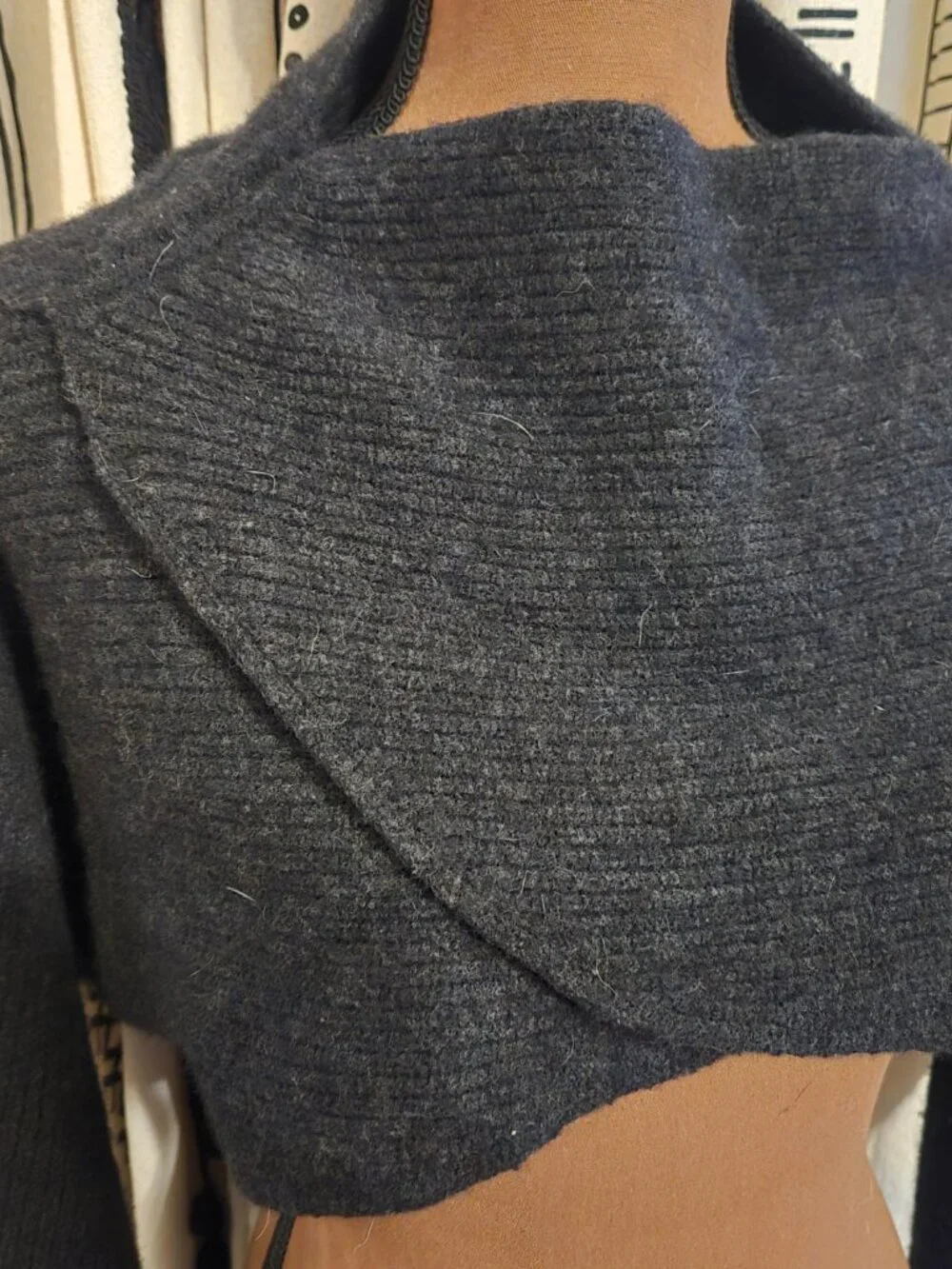 NAP Loungewear cropped cardigan shrug - Picture 4 of 8